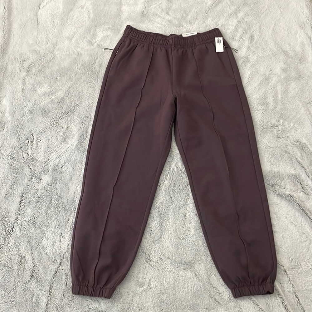 Old Navy sweatpants, size medium in women’s